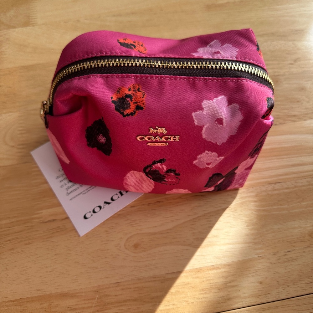 Coach Make-Up bag